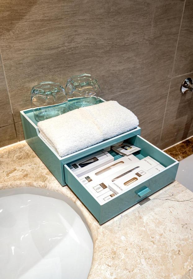 Icon Saigon - Lifestyle Design Hotel Хошимін Екстер'єр фото